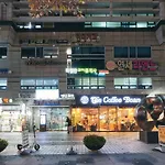 Gangnam Luxury Apartment 1