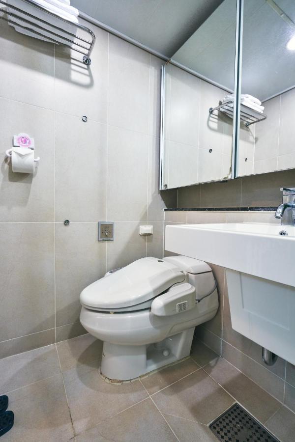 Gangnam Luxury 1