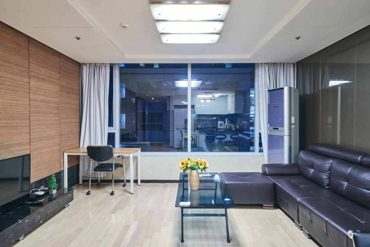 Gangnam Luxury 1
